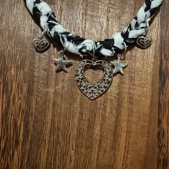 Sweetheart- Handmade Black & White Braided distressed bandana Necklace w charms - Picture 3 of 6